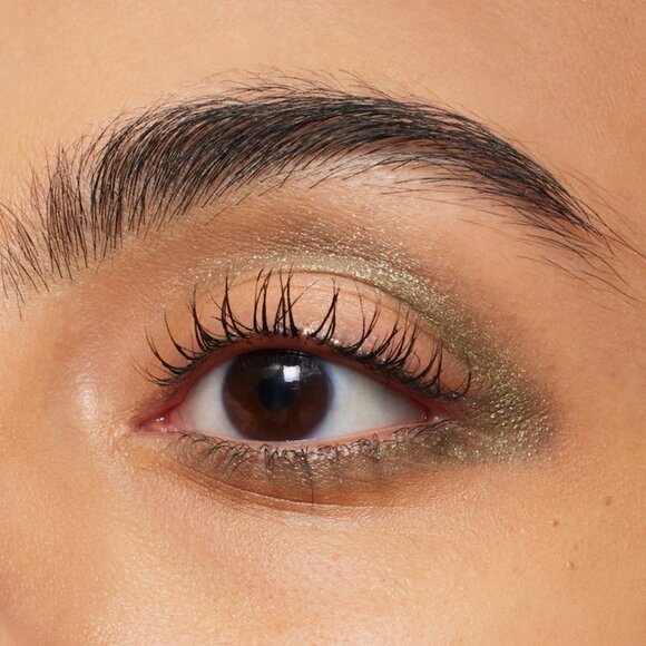 MAC GIFT OF GOLD CHROMACRAYON EYE SHADOW STICK in Flirty Martini - Picture 5 of 7